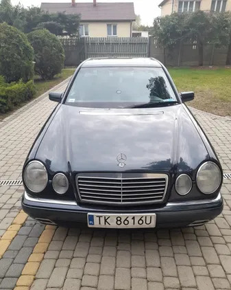 samochody osobowe Mercedes-Benz Klasa E cena 20500 przebieg: 245000, rok produkcji 1997 z Kielce